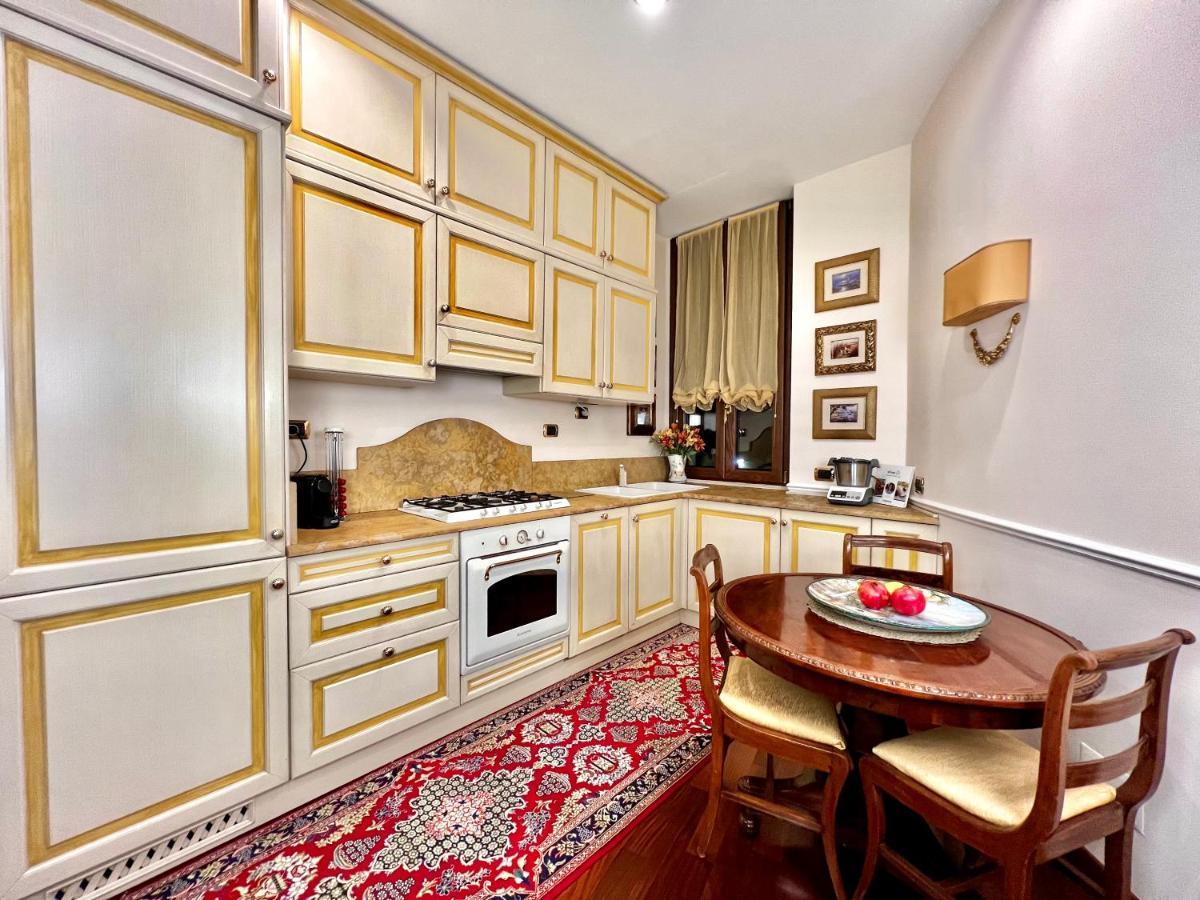Apartament Luxury House - Foppa61 Mediolan Zewnętrze zdjęcie